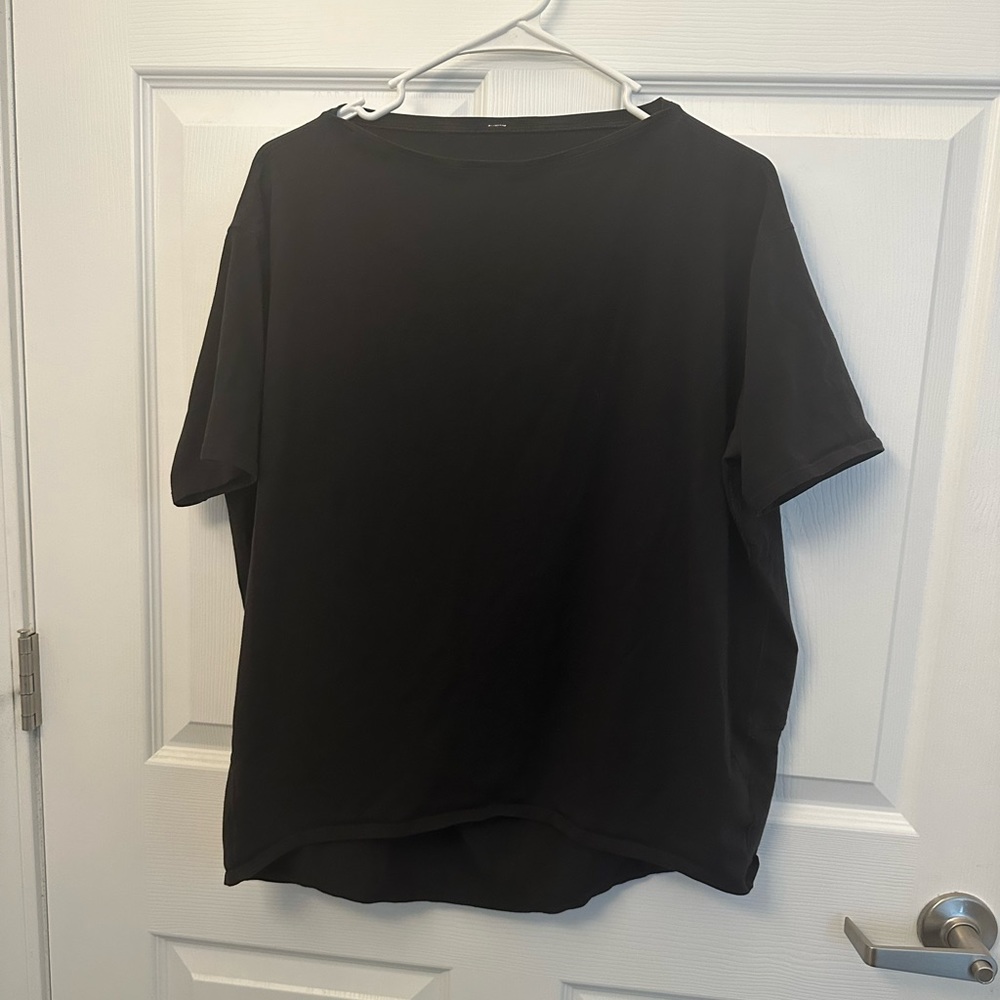 Lululemon Back in Action Short Sleeve T-Shirt. Size 8. Worn twice.